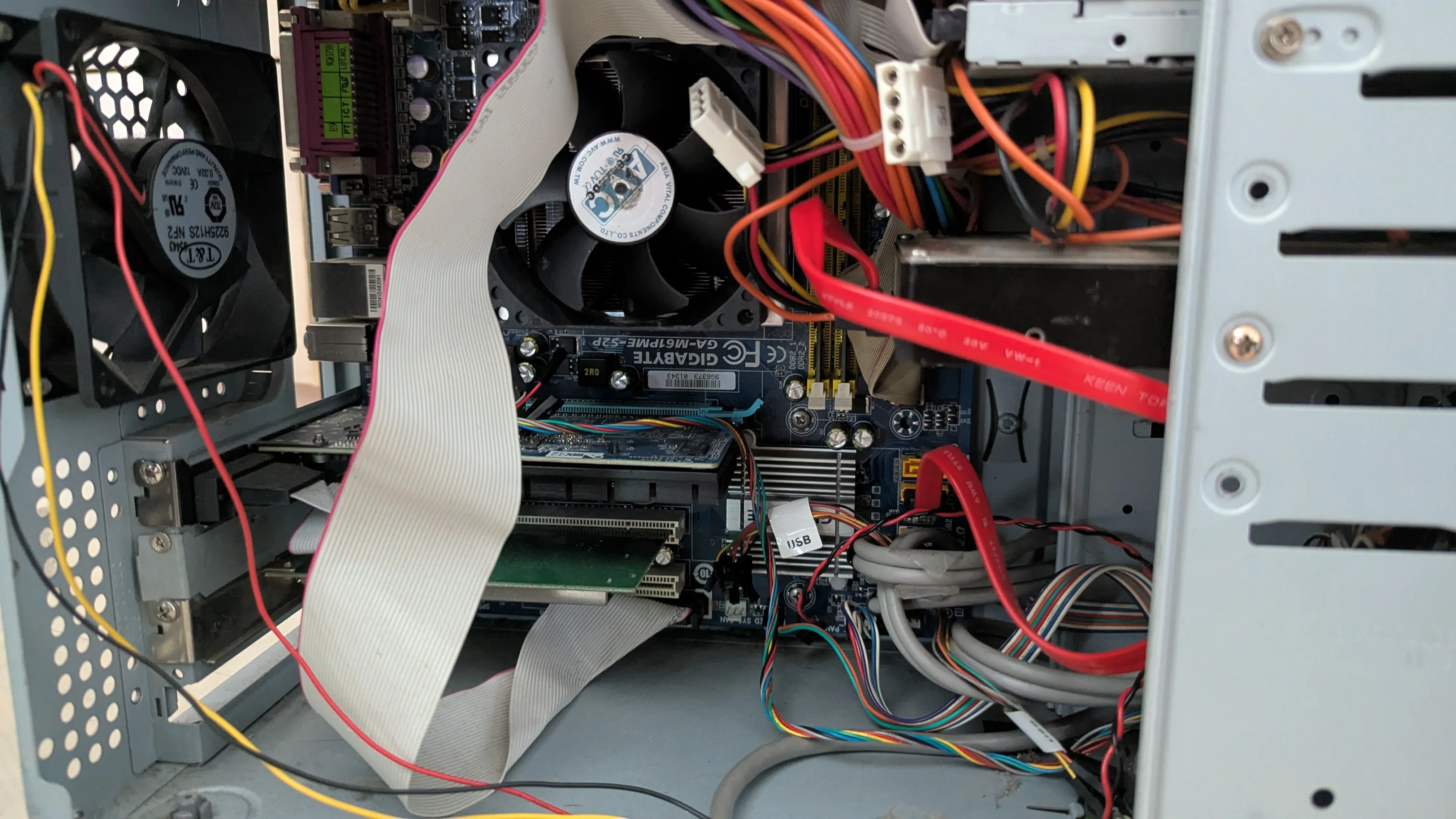 Photo miniature 4 - Gigabyte Technology,